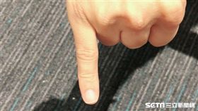 小拇指。蘇怡璇攝影