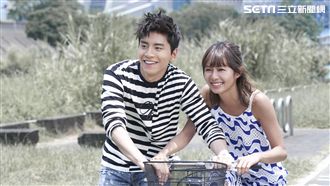 隔三年把到校花！徐太宇甜擁陶敏敏