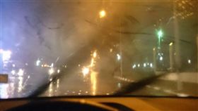 車窗起霧影響視線　可能是風向不對／車訊網