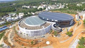 大圓小圓鑲嵌交錯，花博后里園區「花舞館」8月完工。（圖／台中市政府）