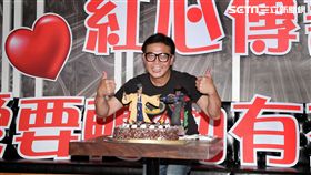 錢小豪來台擔任傳善大使關懷弱勢家庭。（記者邱榮吉/攝影）