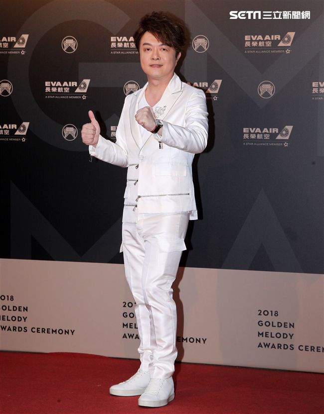 29屆金曲獎星光大道翁立友。（記者邱榮吉/攝影）