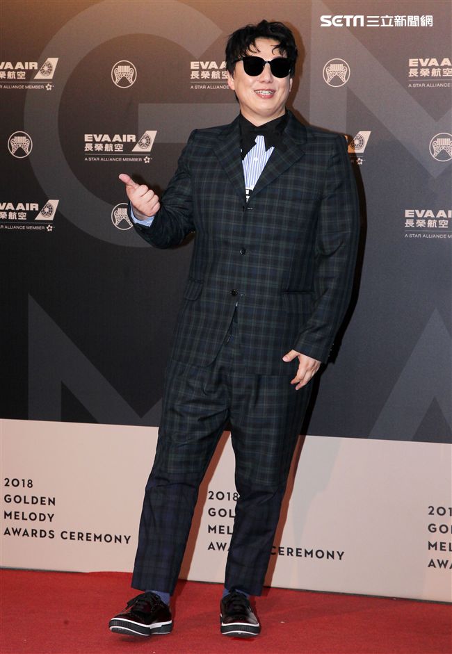 29屆金曲獎星光大道蕭煌奇。（記者邱榮吉/攝影）