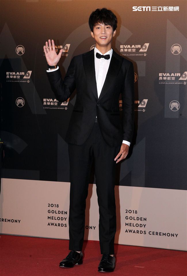 29屆金曲獎星光大道許書豪。（記者邱榮吉/攝影）