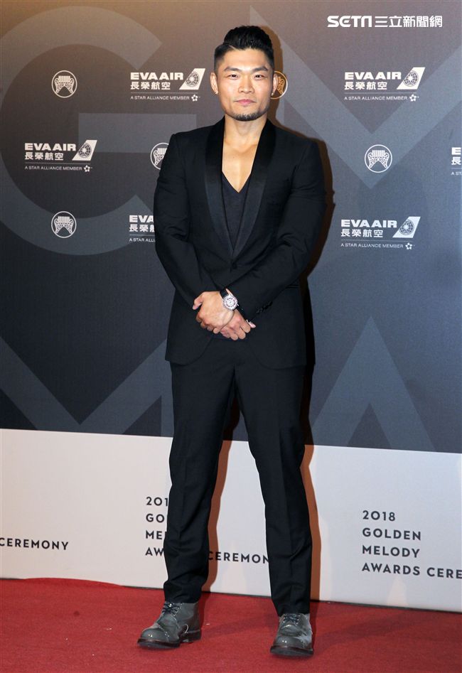 29屆金曲獎星光大道李玖哲。（記者邱榮吉/攝影）
