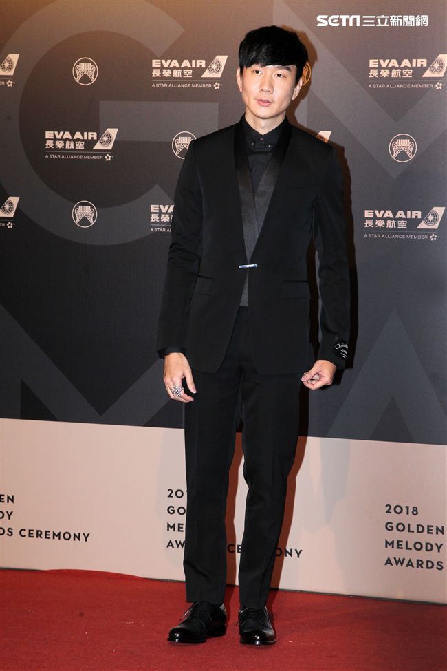 29屆金曲獎星光大道林俊傑。（記者邱榮吉/攝影）