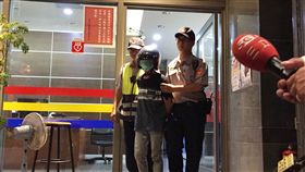 台北,萬華,艋舺公園,殺人,爭執,水果刀。呂品逸攝