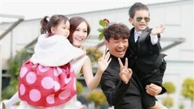 王寶強和前妻馬蓉爭奪兒女撫養權。（圖／翻攝自新浪娛樂微博）