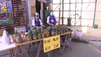 中油救鳳梨農！收購2萬斤加油站販售