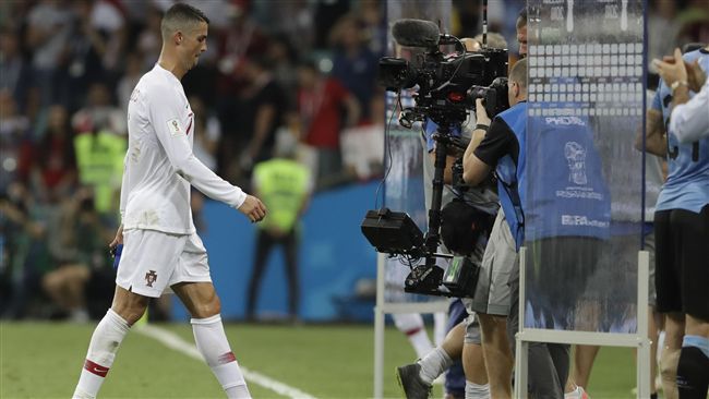 梅西與C羅　難兄難弟同日落難