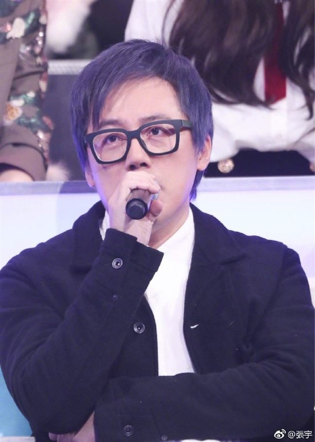 消失演藝圈3年!張宇曬滿頭白髮近照 無預警曝喜訊網暴動 | 娛樂星聞