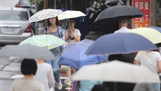 北市宣布　明日照常上班上課