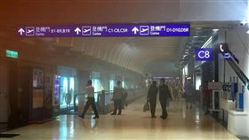 桃機冒黑煙　圖／翻攝自臉書