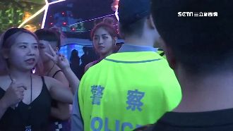 夜店擴大臨檢　辣妹開心鏡頭前比YA