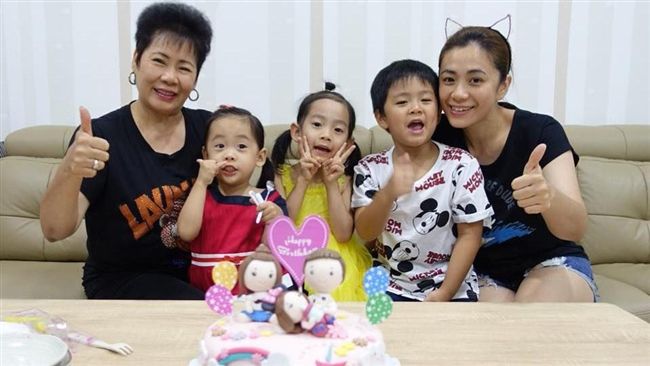 柯以柔揪爸媽為女兒慶生　唯獨少了他