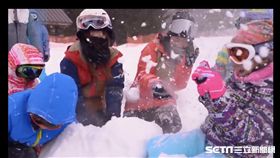 滑雪教練小一於2017至2018的雪季，幫公司帶滑雪團到日本滑雪，姜姓老闆要求小一先墊付團費，回國後墊付款一毛也沒給，讓小一忍無可忍，出面指控，圖為今年小一帶團的照片。翻攝台北滑雪學校臉書粉絲頁