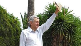 墨西哥左派總統候選人羅培茲（Andres Manuel Lopez Obrador）有望贏得壓倒性勝利，成為下一任墨西哥總統。（圖／翻攝自Andres Manuel Lopez Obrador臉書）
