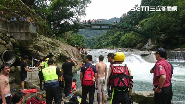 森林遊樂園驚傳遊客溺水　警消急救援