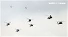 陸航UH-60M黑鷹直升機實施空中突擊著陸，空勤隊同機型也加入漢光演習。（記者邱榮吉/攝影）