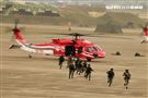 陸航UH-60M黑鷹直升機實施空中突擊著陸，空勤隊同機型也加入漢光演習。（記者邱榮吉/攝影）
