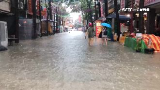 雨彈強襲彰化　鹿港老街成「水世界」