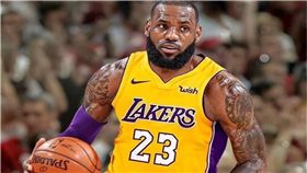 詹皇加盟湖人　湖人隊友嗨翻「Showtime回來了！」　圖／翻攝自推特