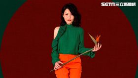 周蕙推出翻唱專輯只因為想讓媽媽聽得懂她唱什麼。（圖／Legacy提供）