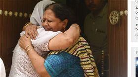 印度,新德里,滅門血案,吊死,孫女,訂婚,驗屍,絞死,派對（圖／翻攝自BBC）