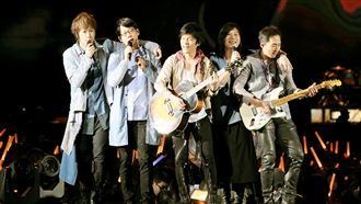 世足晃點五月天粉絲？現場球迷曝真相