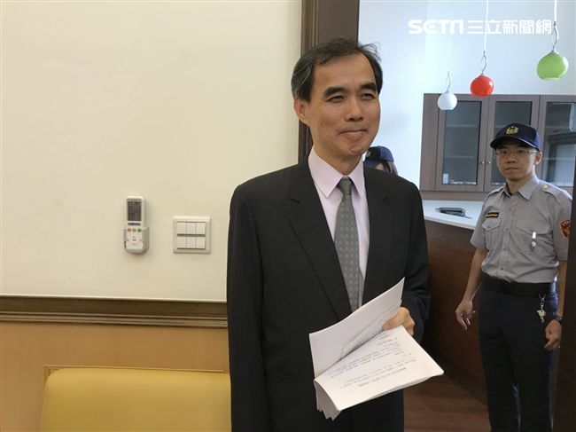 笑開記者會？他批林瑞斌：你媽沒教好