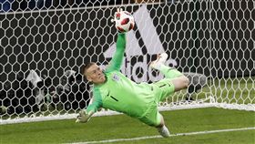 皮克福德在PK戰攔下關鍵的1球。（圖／美聯社／達志影像）