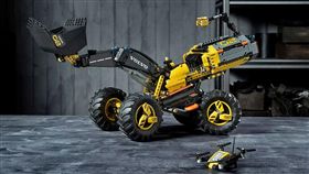 Lego打造Volvo自駕工程積木模型車。（圖／翻攝Lego網站）