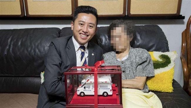 9旬中風嬤捐畢生積蓄　背後原因暖哭