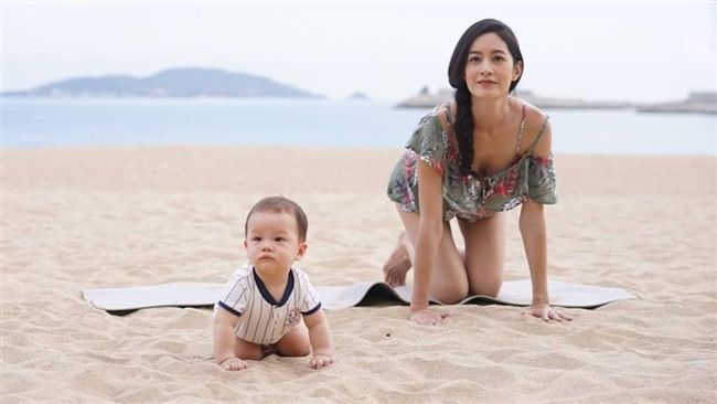 奶硬梆梆！Janet崩潰跪地痛哭
