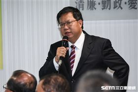 民進黨中常會，桃園市長鄭文燦報告施政成果。 （圖／記者林敬旻攝）