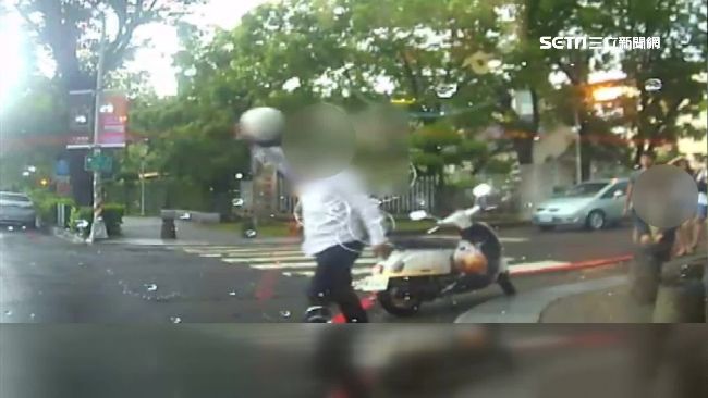 酒駕載兒攔車理論！被抓後頻拭淚認錯