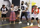 NBA年度最有價值火箭球星「大鬍子」哈登（James Harden），造訪台灣，首次錄綜藝節目初體驗，獻給吳宗憲主持的《綜藝玩很大》。（記者邱榮吉/攝影）