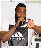 NBA年度最有價值火箭球星「大鬍子」哈登（James Harden）造訪台灣。（記