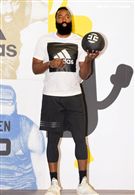 NBA年度最有價值火箭球星「大鬍子」哈登（James Harden）造訪台灣。（記