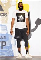 NBA年度最有價值火箭球星「大鬍子」哈登（James Harden）造訪台灣。（記