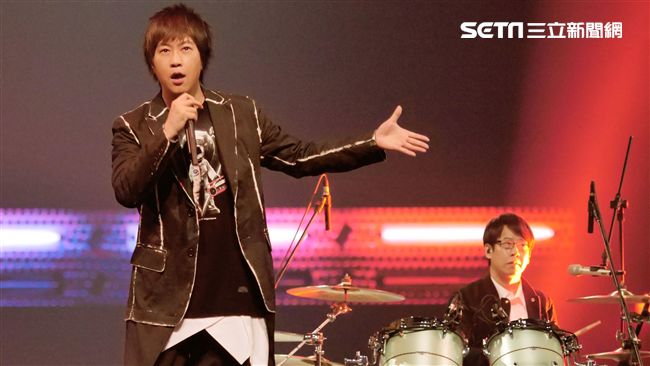韓方主動邀請！五月天有望登MAMA
