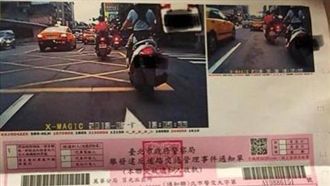 母背小孩騎車遭檢舉　網：吃飽太閒膩