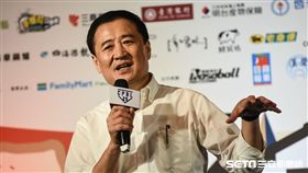 中華職棒紅白明星對抗賽賽前記者會，台北市副市長陳景峻致詞。 （圖／記者林敬旻攝）