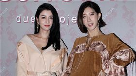 宋米秦找來閨蜜李毓芬出席雙人女裝品牌聯名系列展示會。（記者邱榮吉/攝影）