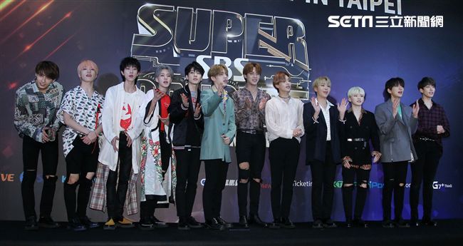 韓國自給自足大勢男團SEVENTEEN。（記者邱榮吉/攝影）