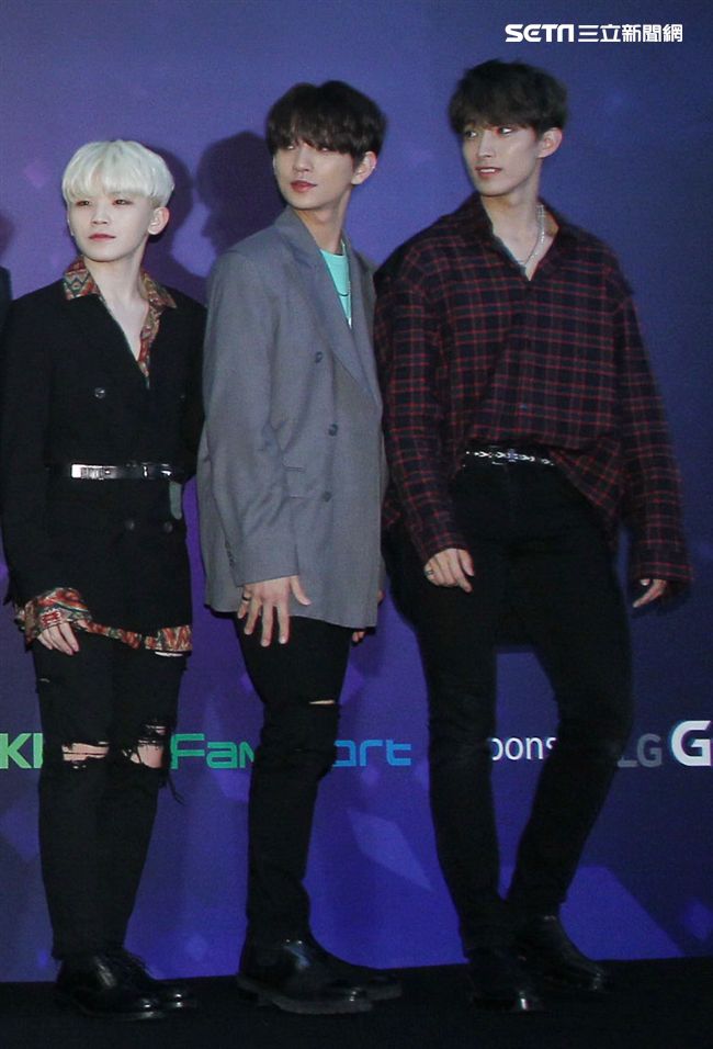 韓國自給自足大勢男團SEVENTEEN。（記者邱榮吉/攝影）