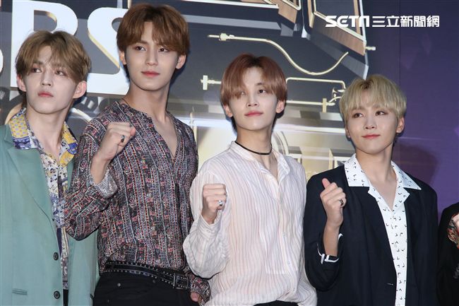 韓國自給自足大勢男團SEVENTEEN。（記者邱榮吉/攝影）