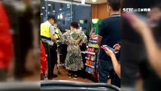 信用卡不見罵店員　婦最後在包包找到