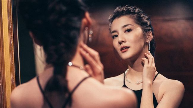 男星綠惹　女友劈百億富豪私密照外流