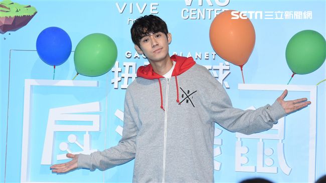男星「嘴皰」難親親　想嘗試VR謎片